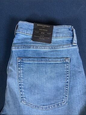 Banana Republic Girlfriend Jeans - Medium Blue Wash Size 27/4